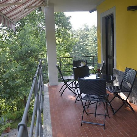 Invorio Inferiore B&B La Casa Nel Bosco מראה חיצוני תמונה